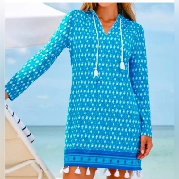 Cabana Life Other - NWT Cabana Life coverluxe swim coverup, women’s large, Palm Valley blue print.